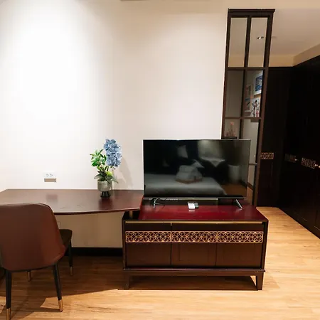 High-Ser Apartment -2Br - Niceview - Parking - Spacious - In Center-3
